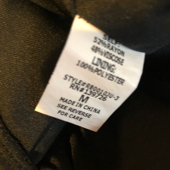 Vestique black halter tie Romper with waist ruffle size Medium - Picture 6 of 9